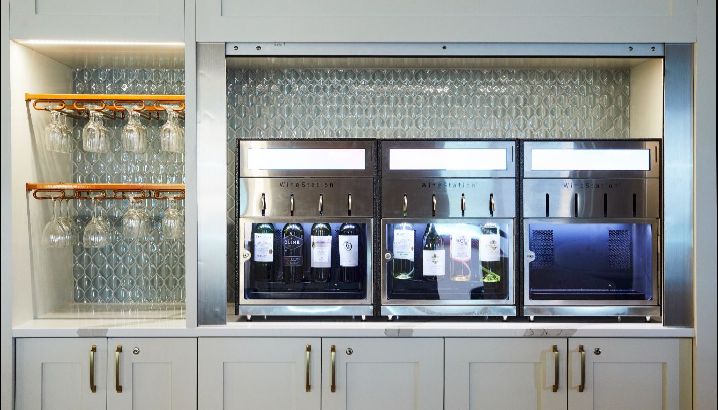 Culinary Services 18 Intermission lounge 4