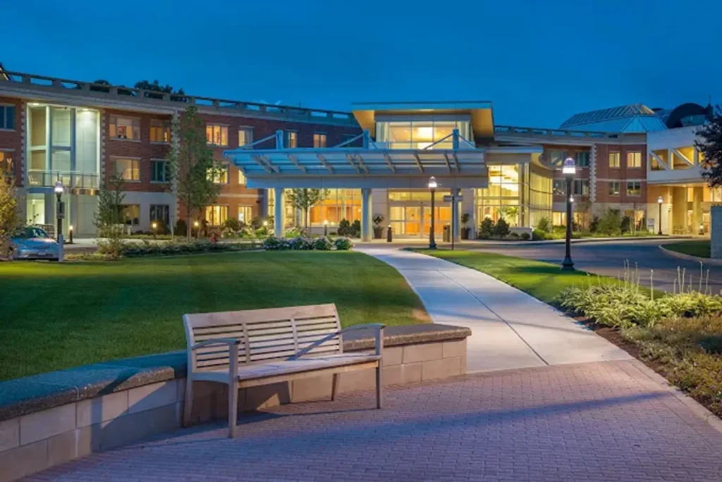 Your Guide to Retirement Living: Making the Most of Your Next Chapter 1 north hill 24